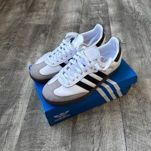 Adidas Samba Sneakers